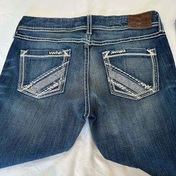 BKE Denim - Sabrina Slim Boot Cut 28S - Picture 9 of 11